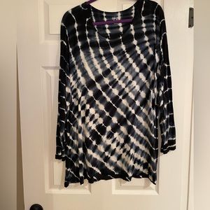 Style & Co Black and White Tunic -2X